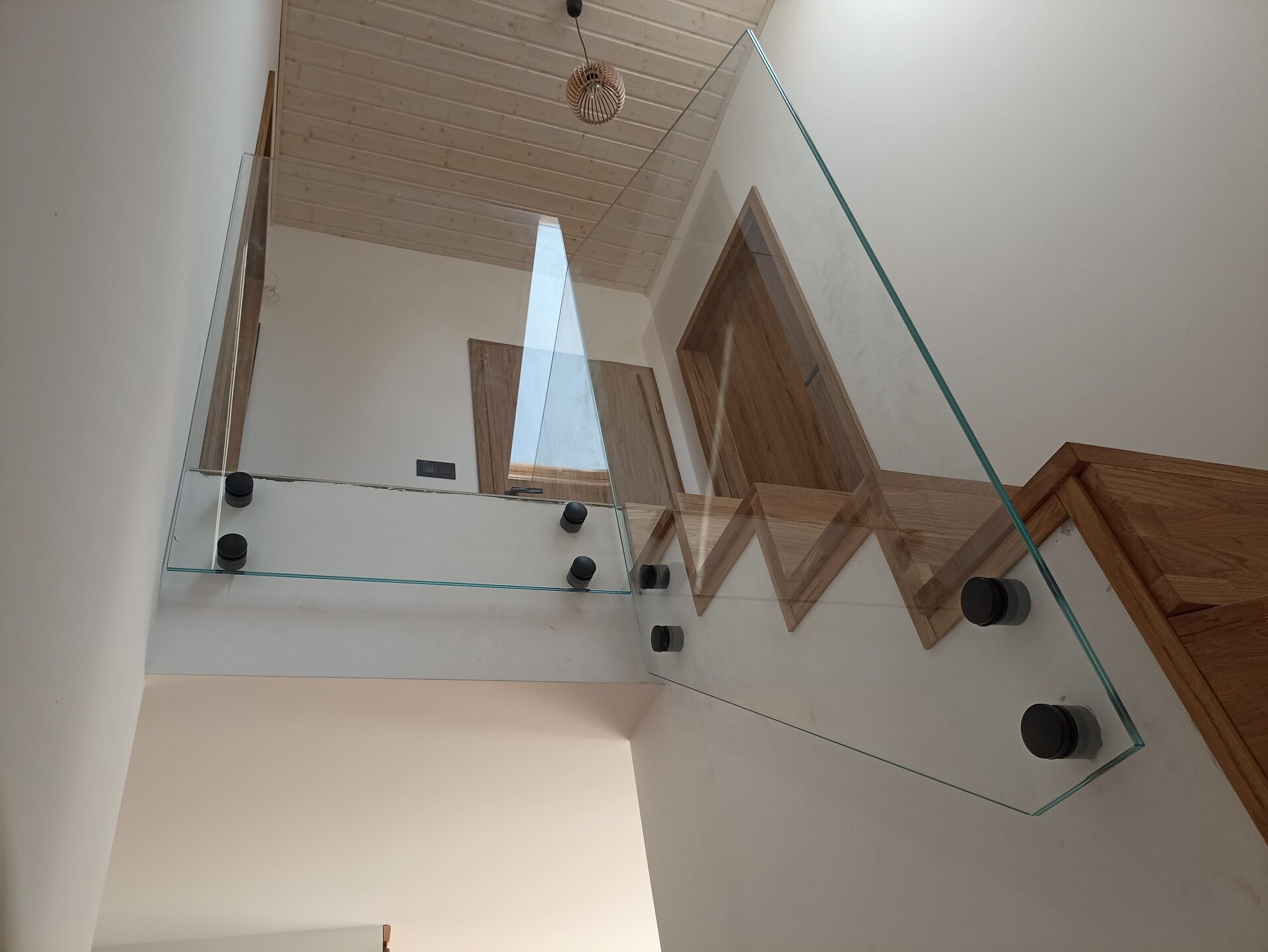 Balustrada wewnętrzna – realizacja Barierki24
